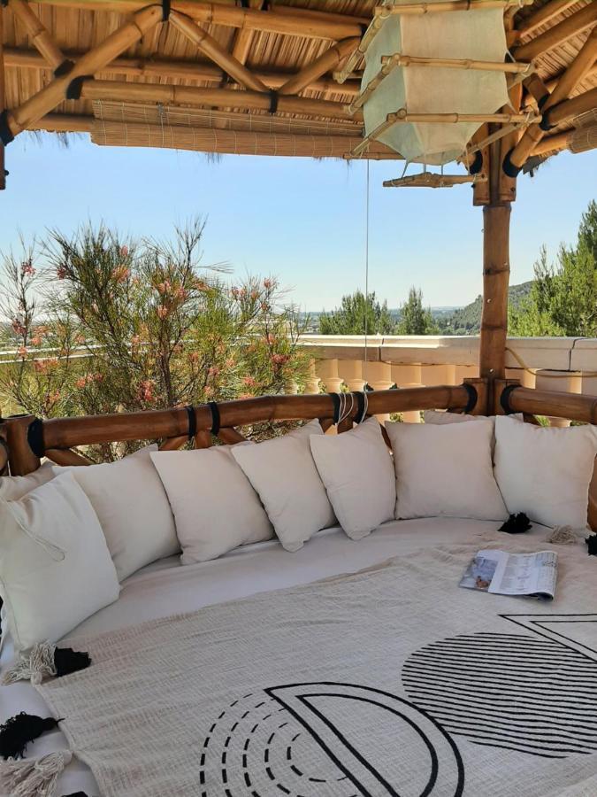Bed and Breakfast Les Collines D'Ugernum Beaucaire  Exterior foto